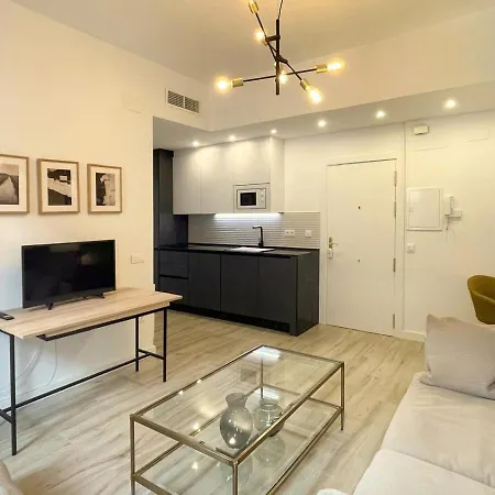 Eduardo Lucena Free Parking Center